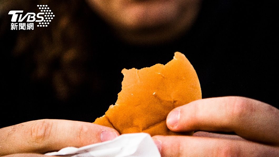 愛吃速食要當心,漢堡、薯條等高油炸食品塑化劑含量高。(示意圖/達志影像美聯社)