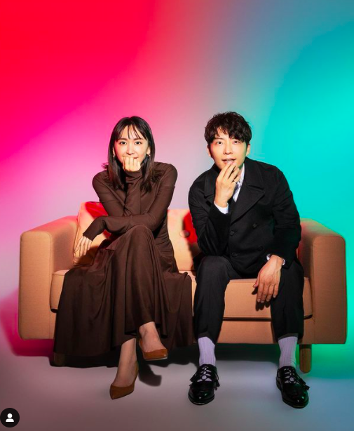 新垣結衣、星野源今年5月成為夫妻。(圖/翻攝自星野源IG)