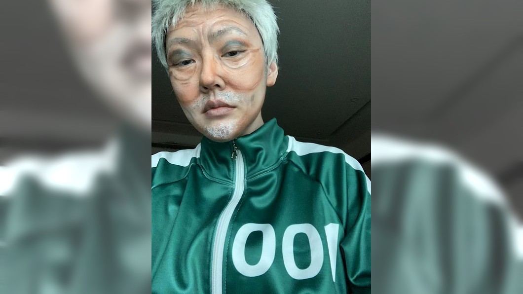 小S扮成吳一男。(圖/翻攝自小S 徐熙娣Facebook)