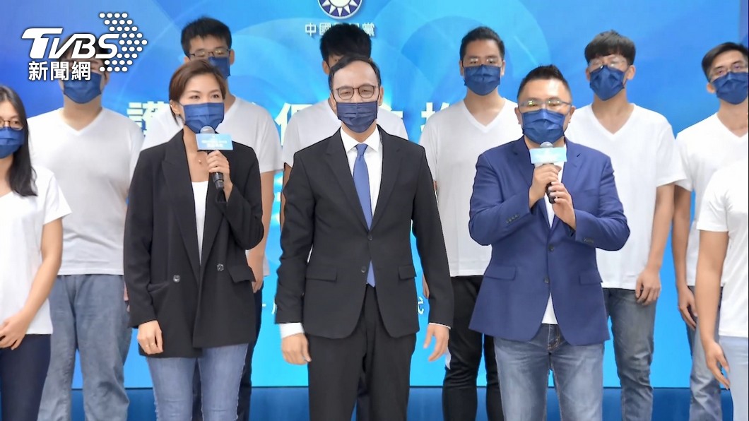 國民黨主席朱立倫公佈副主席人選。（圖／TVBS）