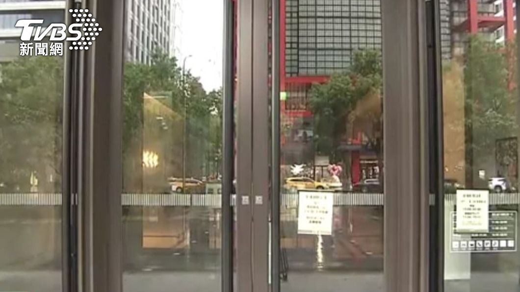 法官事後認為,業者大門上有標示「推」字樣。