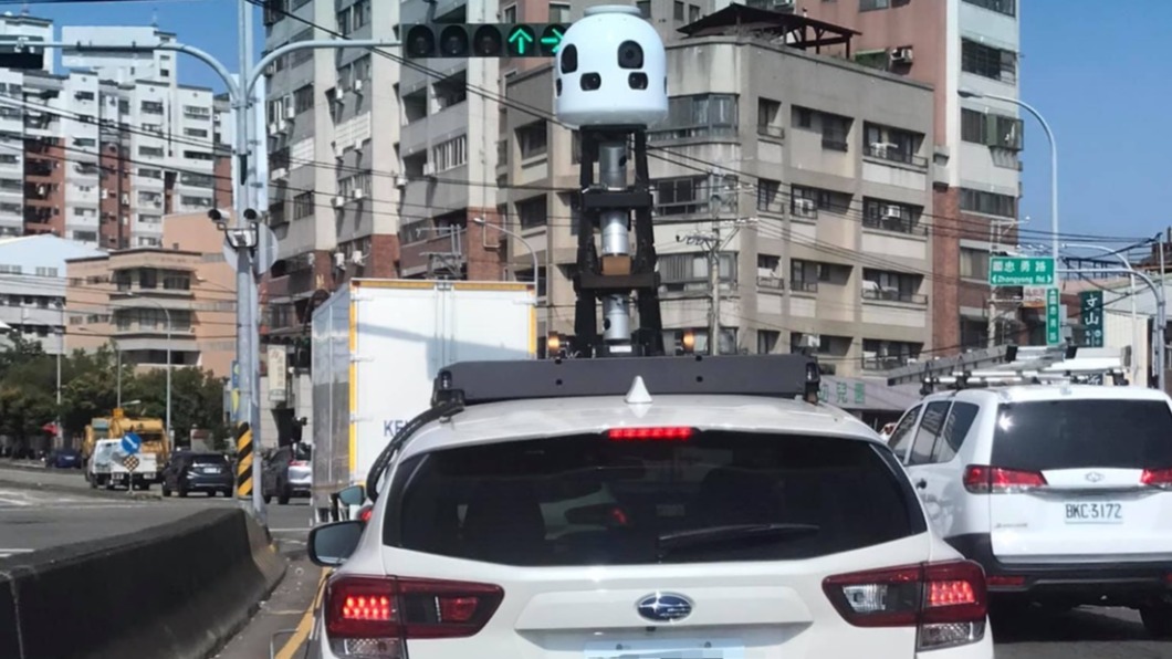 前車頂冒出「大天線」有何用途？　網揭真相嗨喊：超幸運