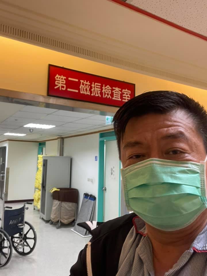 孫德榮被懷疑小中風,做了頭部的核磁共振所幸正常。(圖/翻攝自孫德榮臉書)