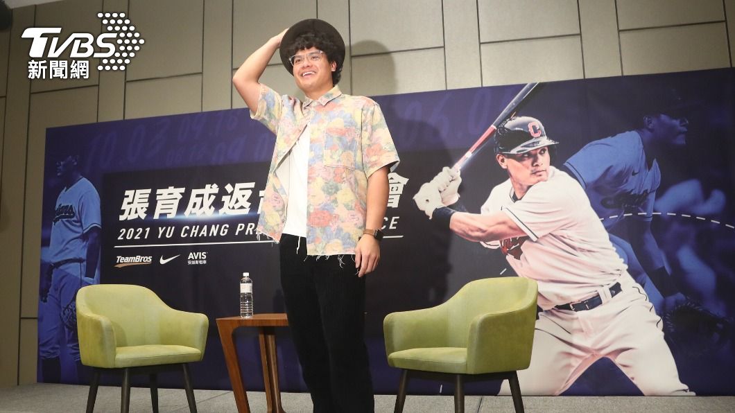 張育成義賣球棒回饋家扶　代打全壘打留給兒子