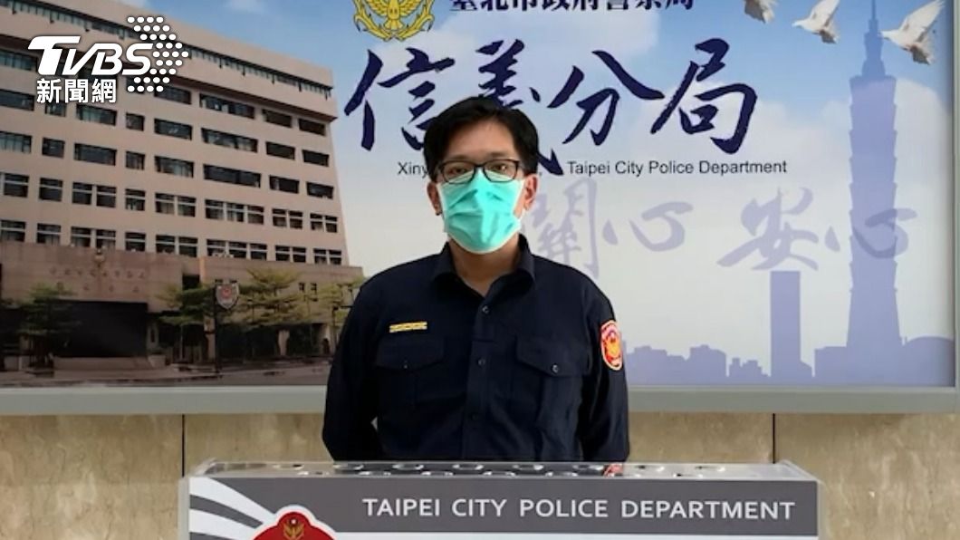 信義分局副分局長林聖章出面說明。（圖／TVBS）