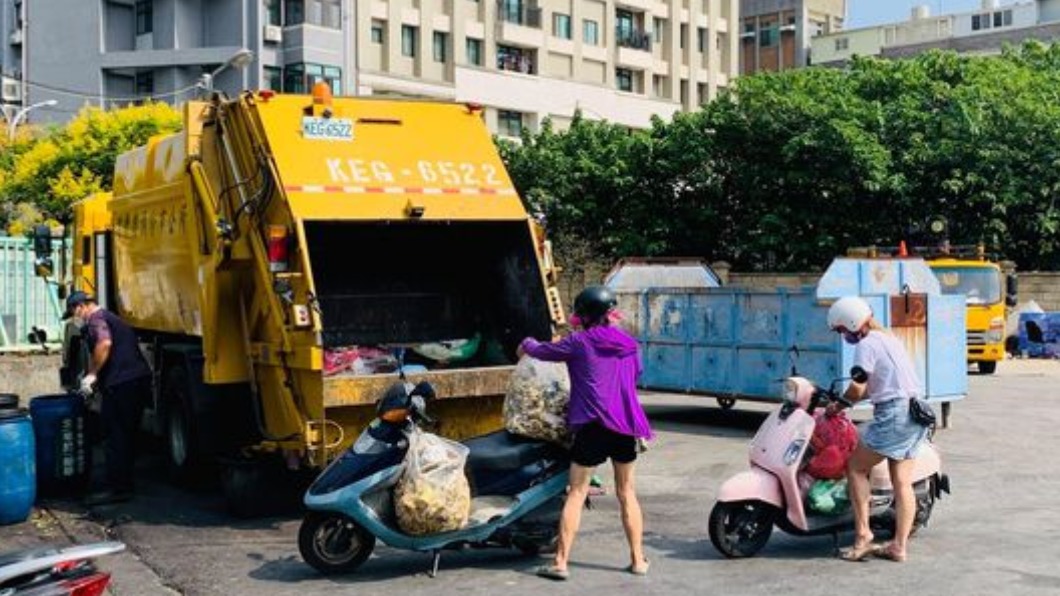未來將針對垃圾超量的人驗身分證。（圖／翻攝自頭份市公所臉書）