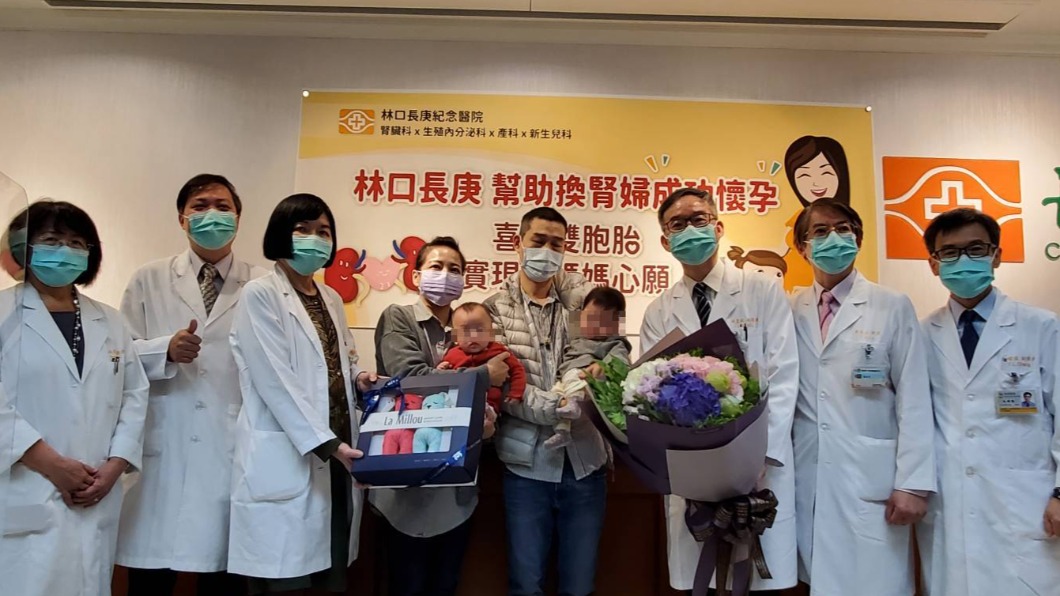 高小姐在長庚醫院照料下，成功順產雙胞胎。（圖／醫院提供）