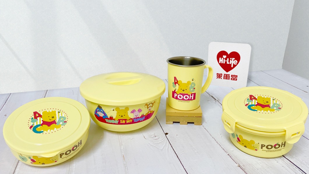 超商推出小熊維尼系列餐具。(圖/業者提供)