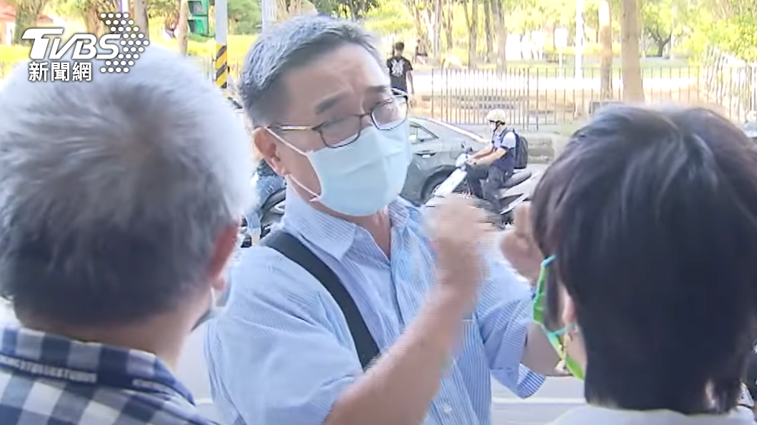 民進黨中常委陳茂松言論槓上秘書長林錫耀。(圖/TVBS)