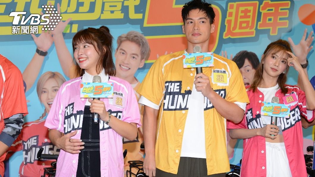 《飢餓遊戲》的5週年鐵馬行險釀連環車禍。(圖/TVBS)