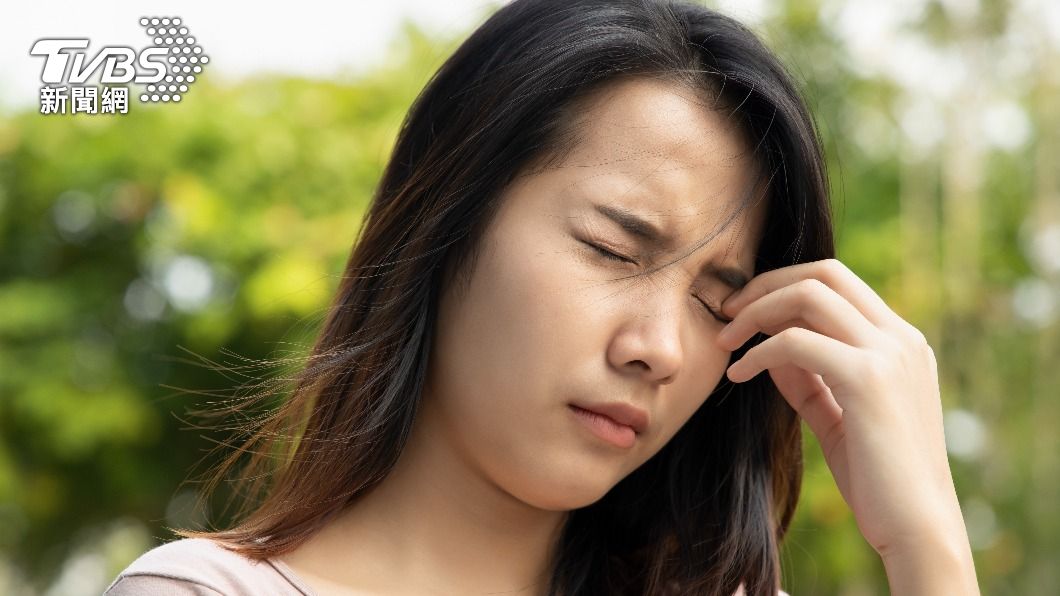 想要電眼竟瞎眼!泰女接睫毛1步驟出包慘「拆除眼球」