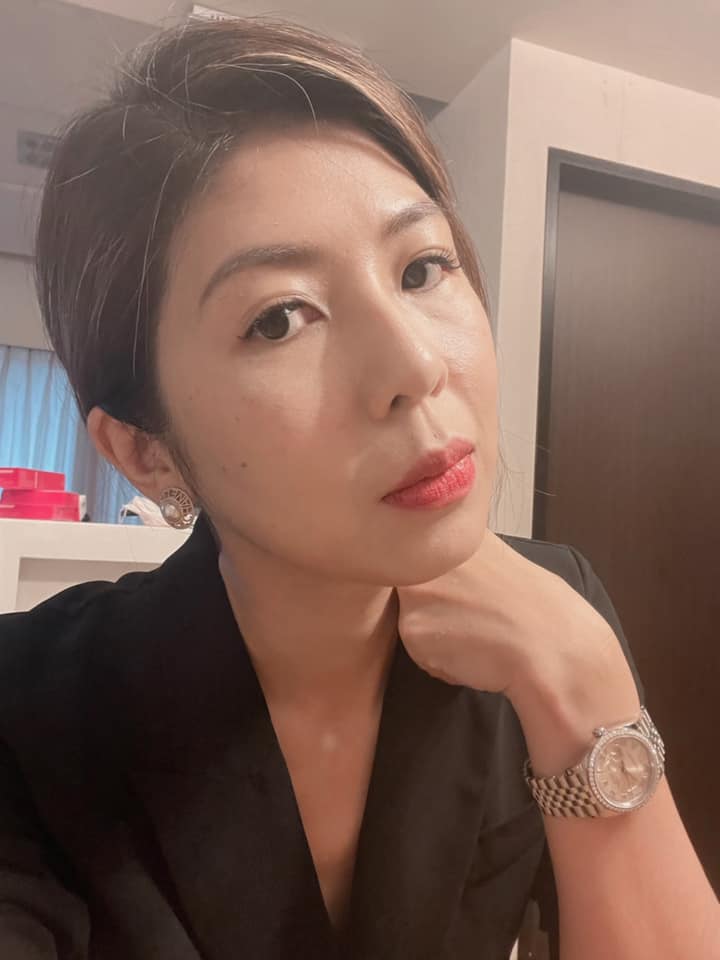 李怡貞有美女律師封號。（圖／翻攝自李怡貞臉書）