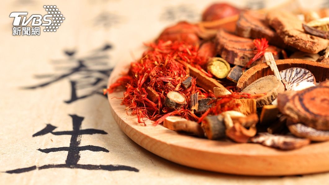 中醫學認為,立冬節氣的到來,是陽氣潛藏、陰氣盛極。(示意圖/shutterstock達志影像)