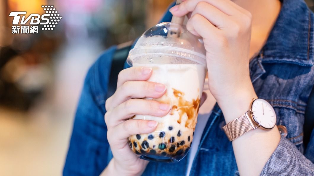 台灣人非常愛喝手搖飲。(示意圖/shutterstock達志影像)