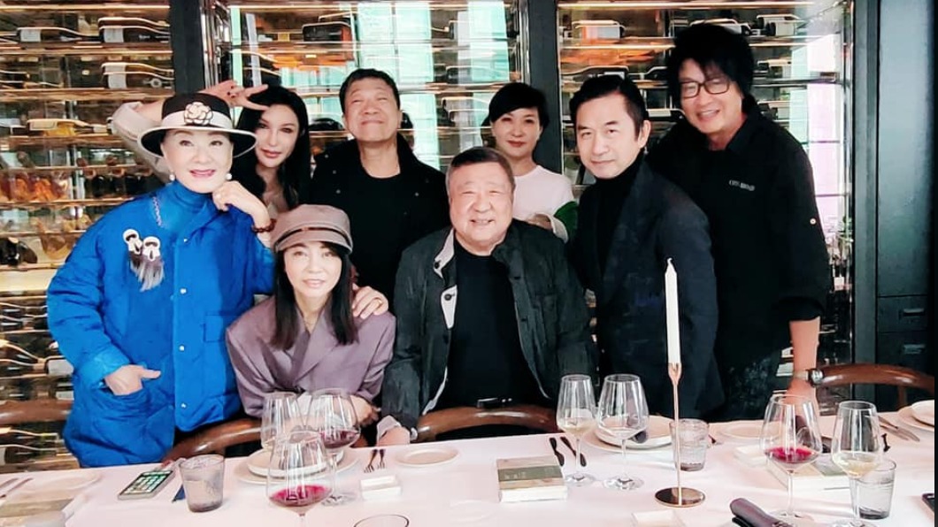 認識幾個?利菁上海合體友人 一看照片...半個演藝圈