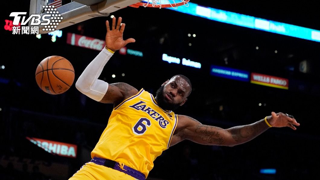 NBA湖人球星詹姆斯腹部拉傷 傳將至少休兵1週