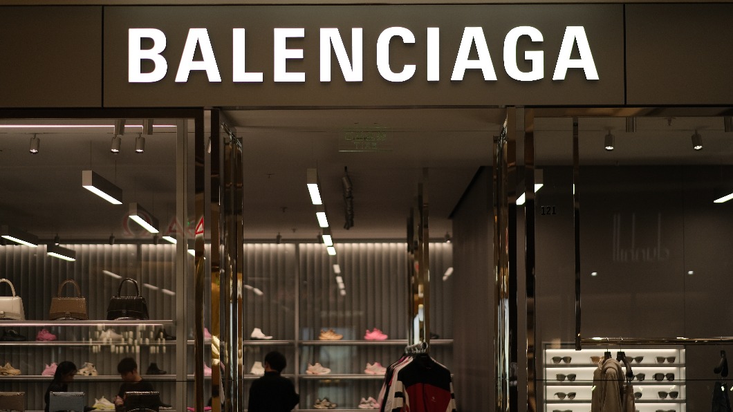 巴黎世家(BALENCIAGA)是法國知名時尚精品。(示意圖/shutterstock達志影像)
