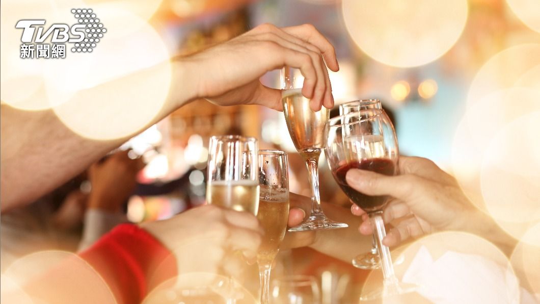 許多員工都希望尾牙時能好好慶祝放鬆。(示意圖/shutterstock 達志影像)