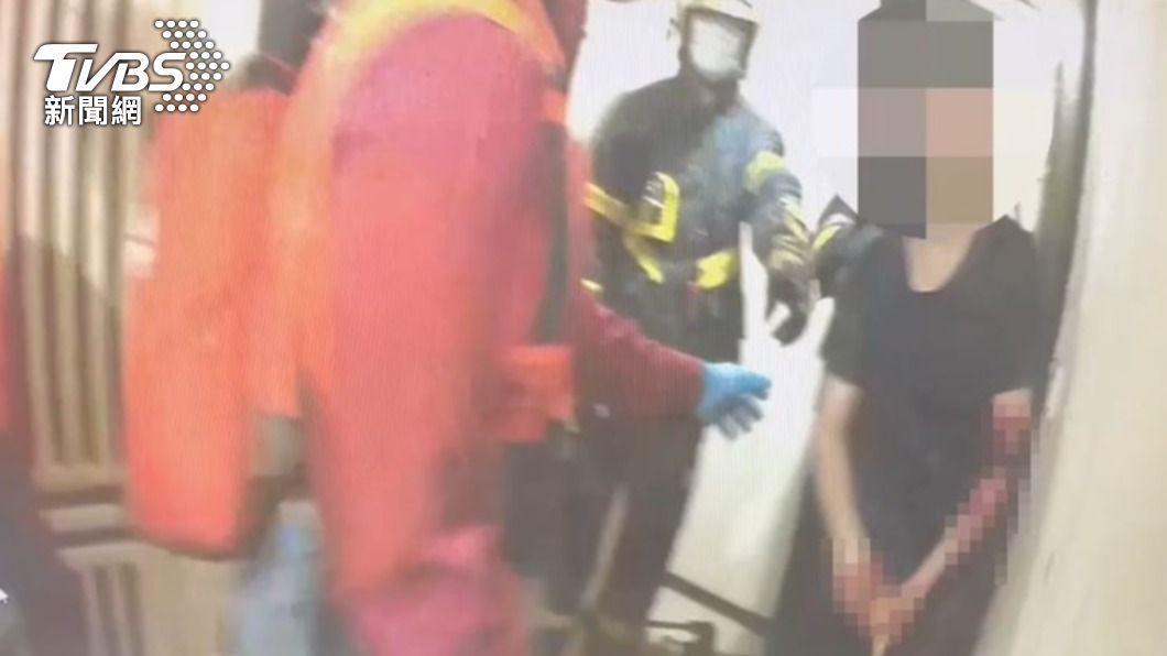 恐怖情人!不想被分手 女吸毒後「菜刀砍」男友染血奪刀求救