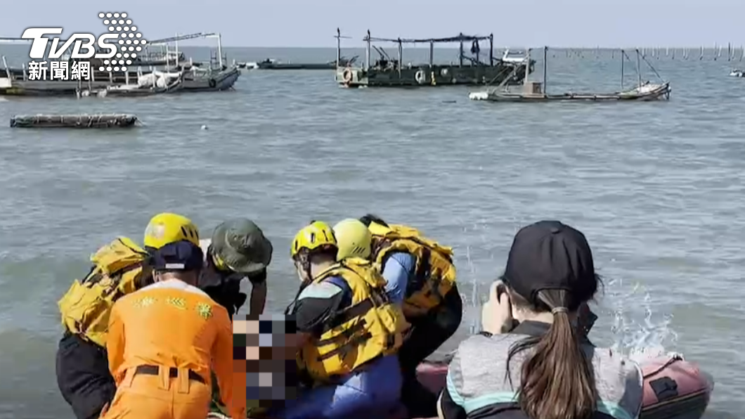 7旬翁闖什股海域摸蛤！才揮手求救　慘遭巨浪包圍斷魂