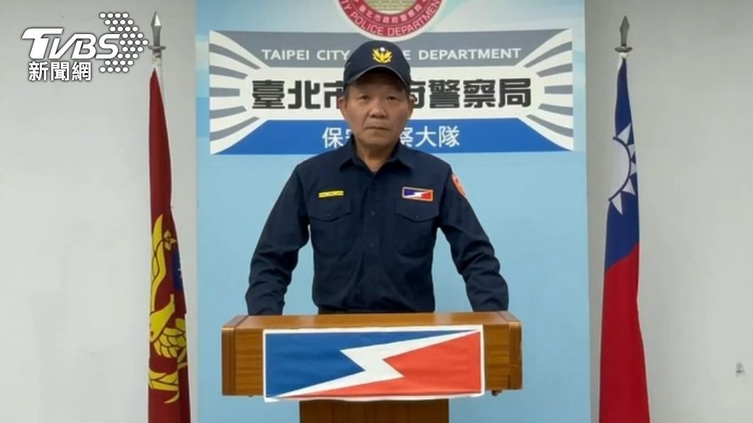 台北市保安大隊第五中隊中隊長林德明說明案情。（圖／TVBS）
