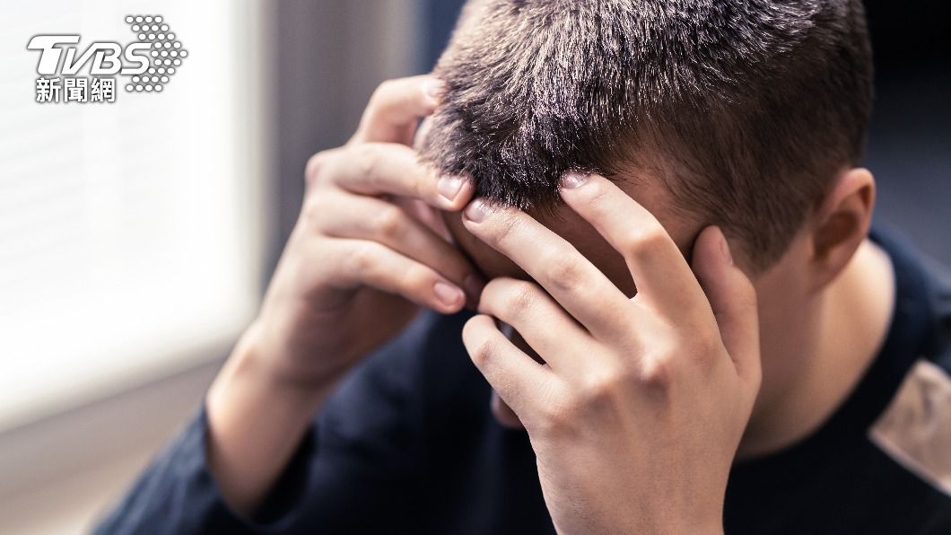 男子對於自己的行為非常愧疚。（示意圖／shutterstock達志影像）