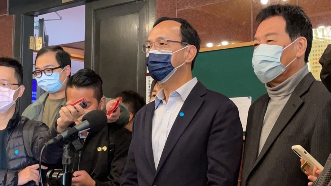 朱立倫批陳時中「有女陪伴」歡唱　若換成國民黨早就下台