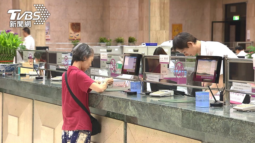 年終獎金是每個上班族關心的年末大事。(示意圖/TVBS資料畫面)