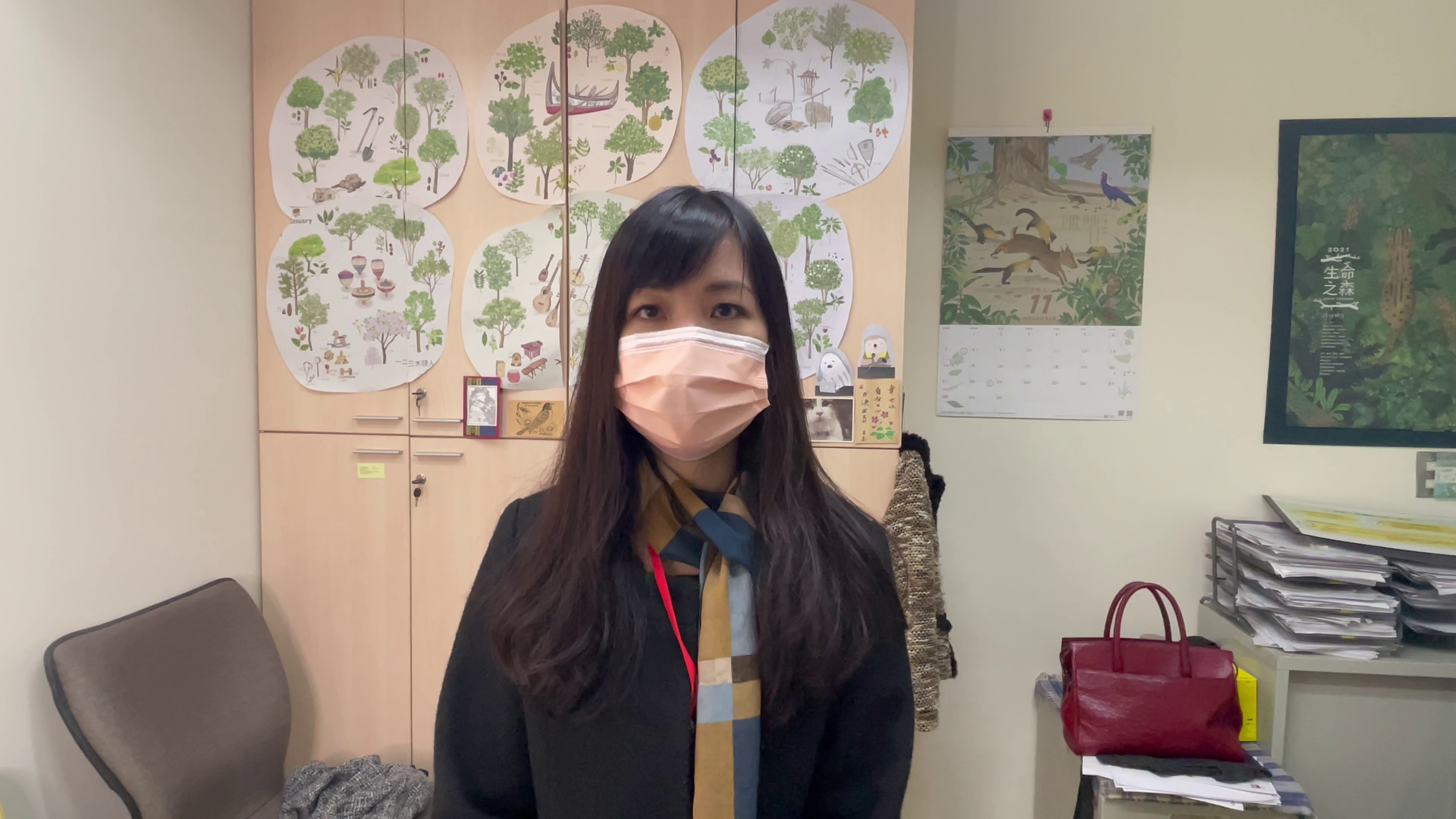 台北市政府消保官龔千雅提醒,消費者仍可於11月12日恢復毛巾服務前辦理終止契約。(圖/TVBS)