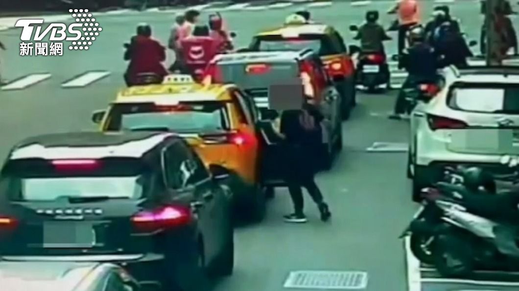 燒烤店兼詐騙!員工當車手、老闆收錢 警還搜出散彈槍