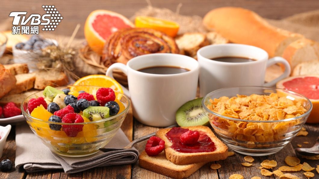 早餐很重要的觀念可能與食品業者的宣傳有關。（示意圖／shutterstock達志影像）