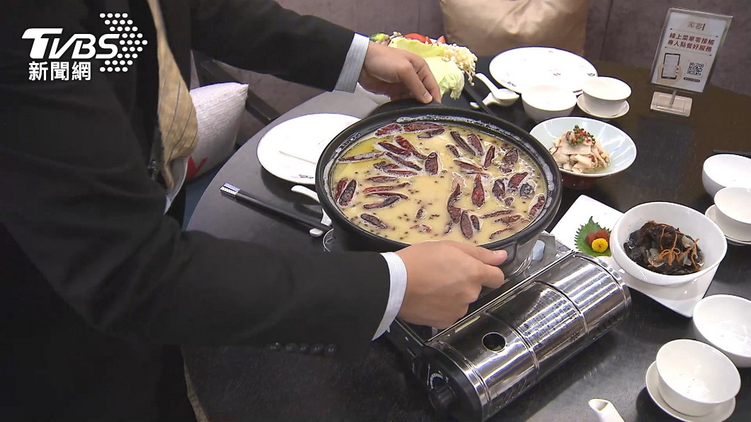不用人擠人!天冷在家也能大嗑火鍋 網列絕配食材