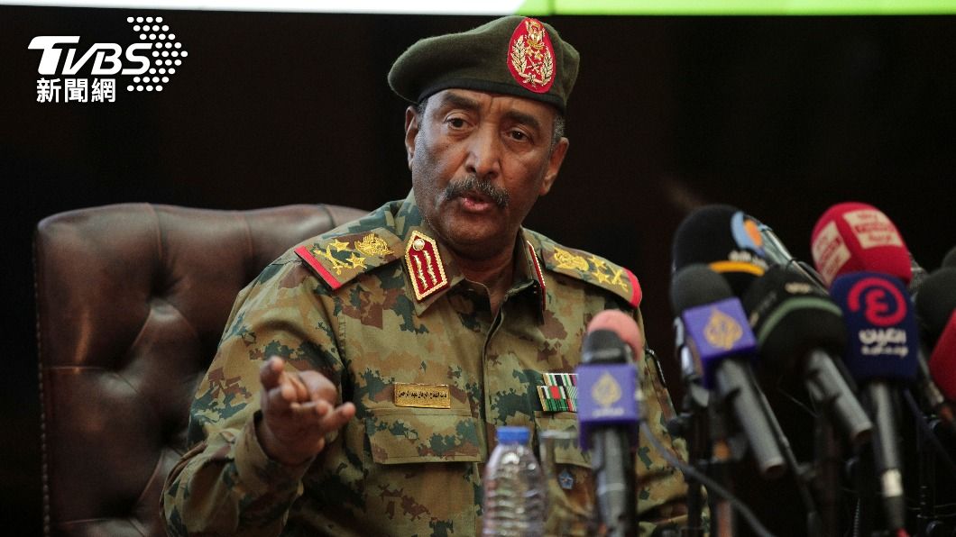 軍方領袖布爾汗將軍(Abdel Fattah al-Burhan)稱政變是在「救國」。(圖/達志影像美聯社)