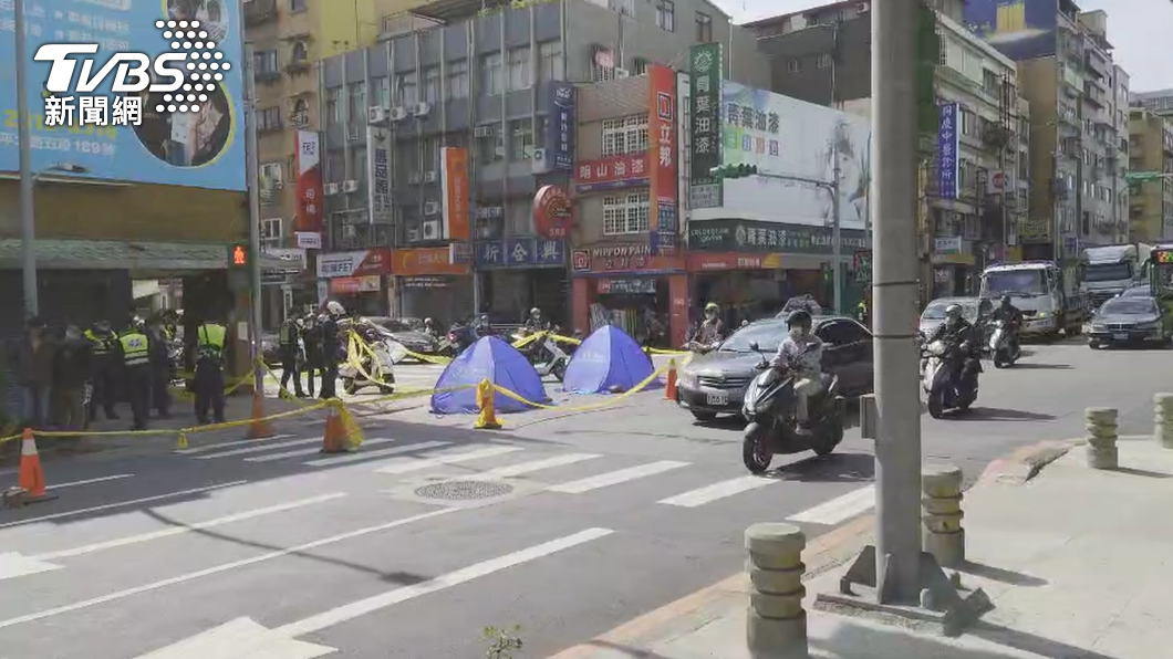 現場拉起封鎖線,詳細事發原因待釐清。(圖/TVBS)