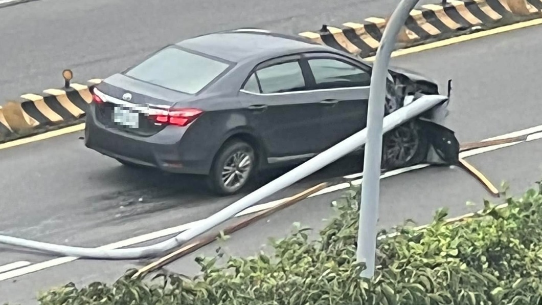 男子酒後開車還沿途狂飆。（圖／翻攝自愛新莊我是新莊人 臉書）
