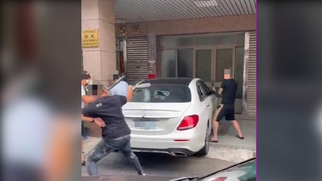 網路留言糾紛!大甲「棒球隊」狂砸車 網嘆:又是台中