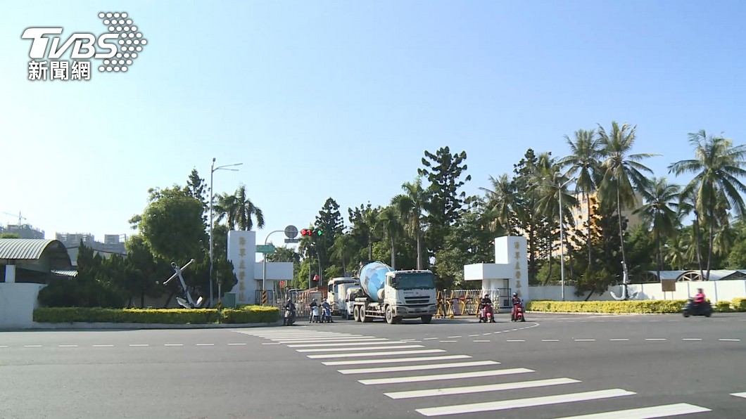 左營海軍營區車禍被爆「用軍車送醫」!女一度入ICU 軍方說話了