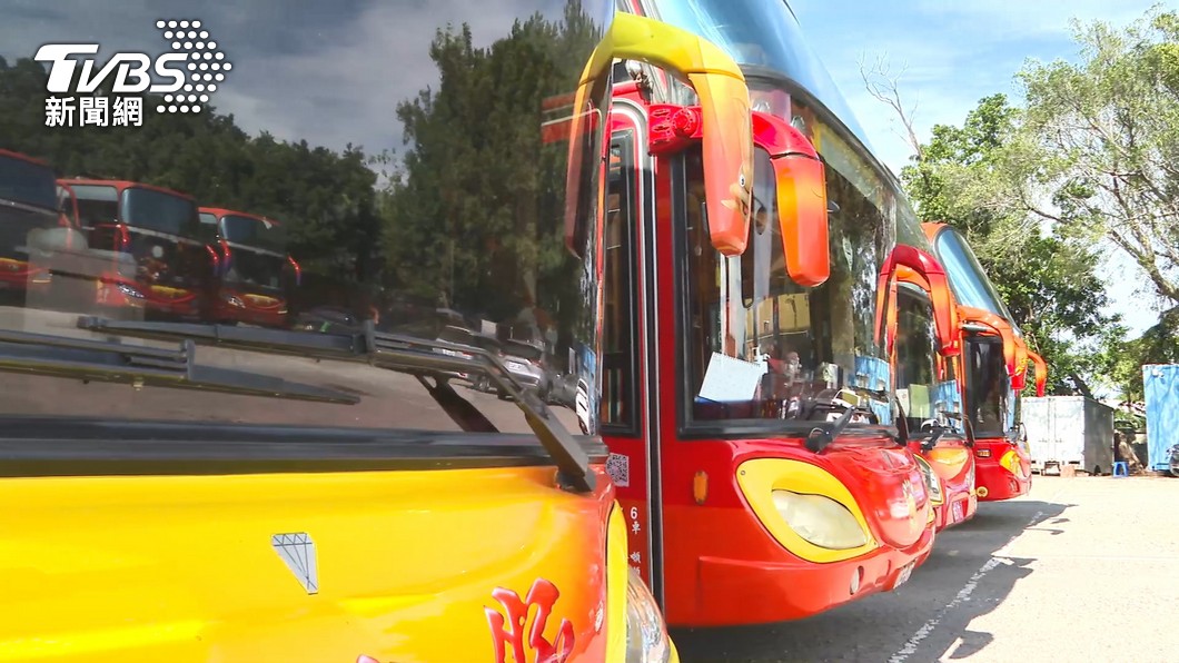 杜絕強迫推銷!遊覽車上擬禁止「未經旅客同意」叫賣