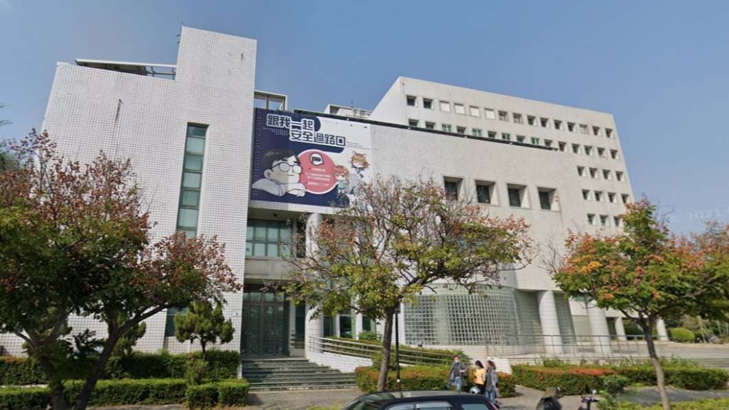 高雄市勞工局。(圖/翻攝自Google Map)