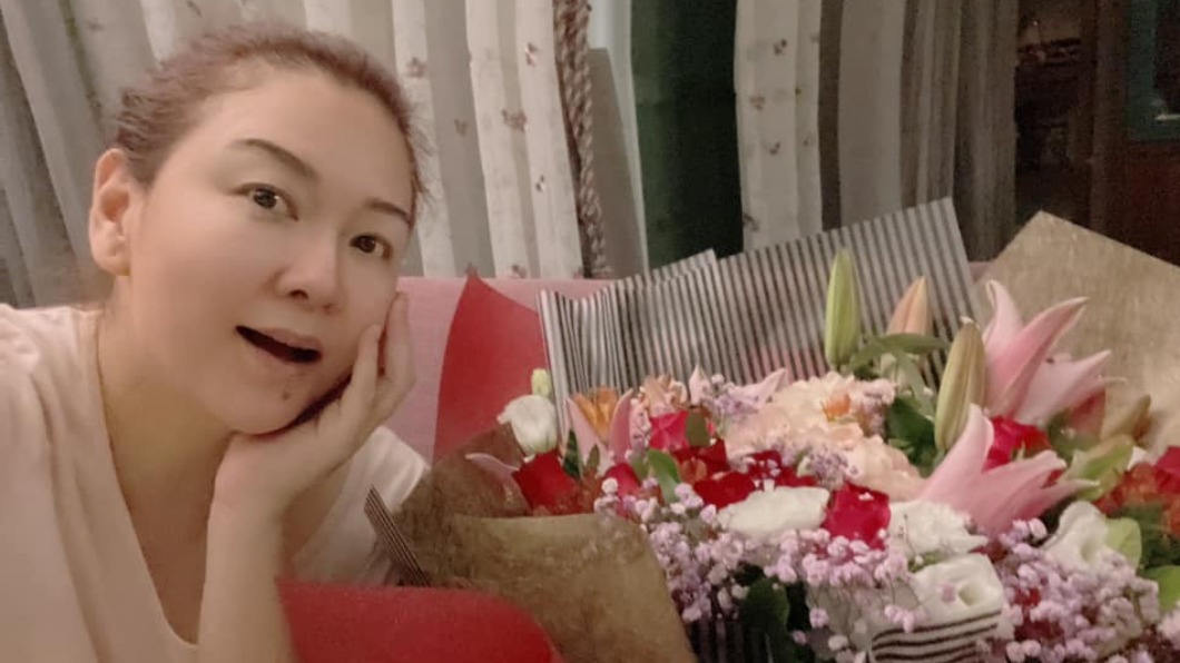 小12歲尪驚喜慶9週年!張秀卿感動:永遠把我擺第一