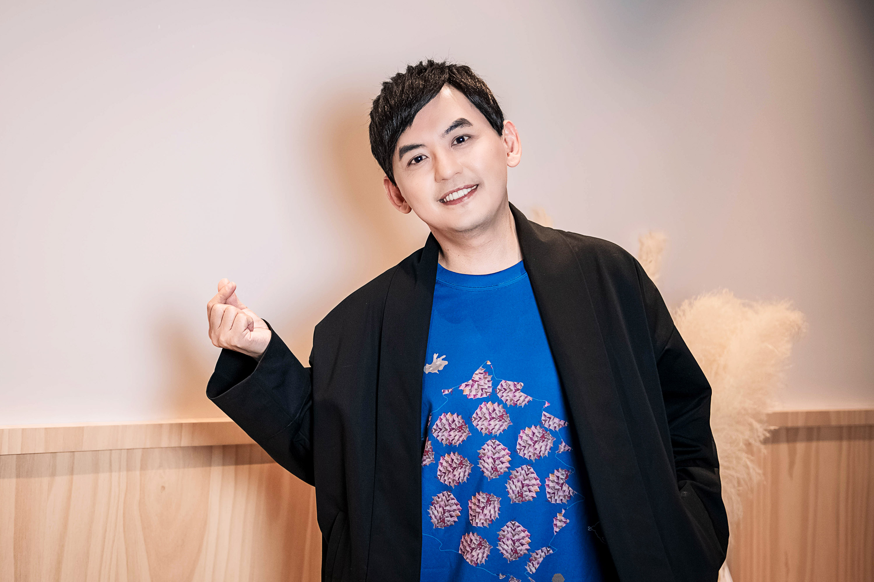 佼哥感受到在弱勢族群服務這塊上,最需要就是彼此溝通與瞭解。(圖/LiTV、齊石傳播提供)