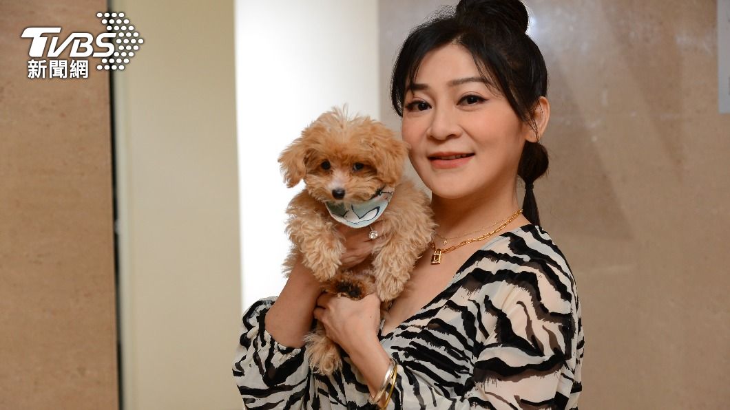 王彩樺與愛犬Duffy。（圖／TVBS）