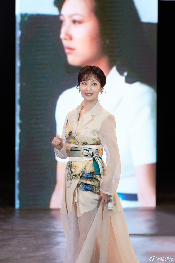 趙雅芝67歲依舊凍齡。（圖／翻攝自微博）