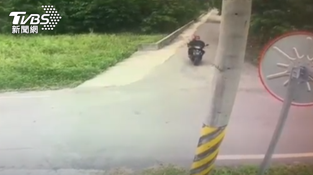 楊男酒醉騎車載阿嬤出門。（圖／警方提供）
