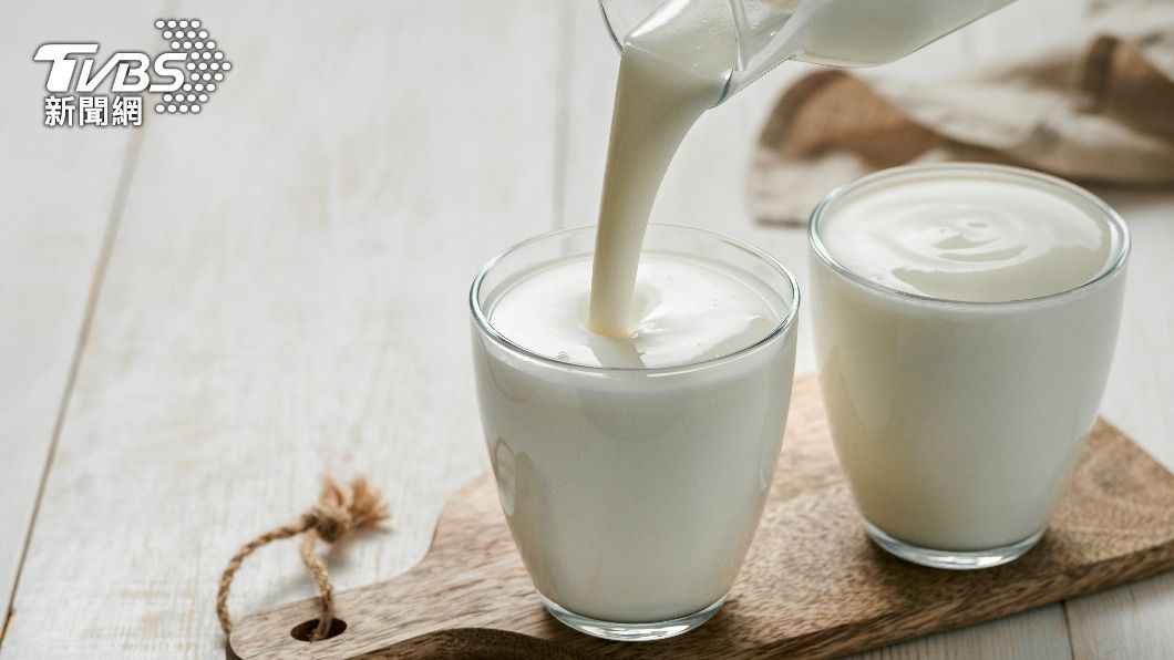 優若乳看似健康,實際上也是隱藏的高糖食物之一。(示意圖/shutterstock達志影像)