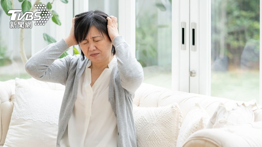 更年期女性也容易有腦霧問題。(示意圖/Shutterstock達志影像)