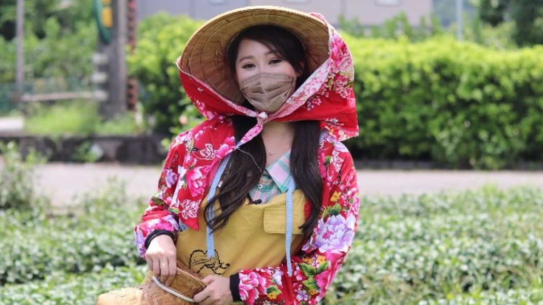 黃露瑤先前挑戰主持工作。（圖／楠軒工作室提供）
