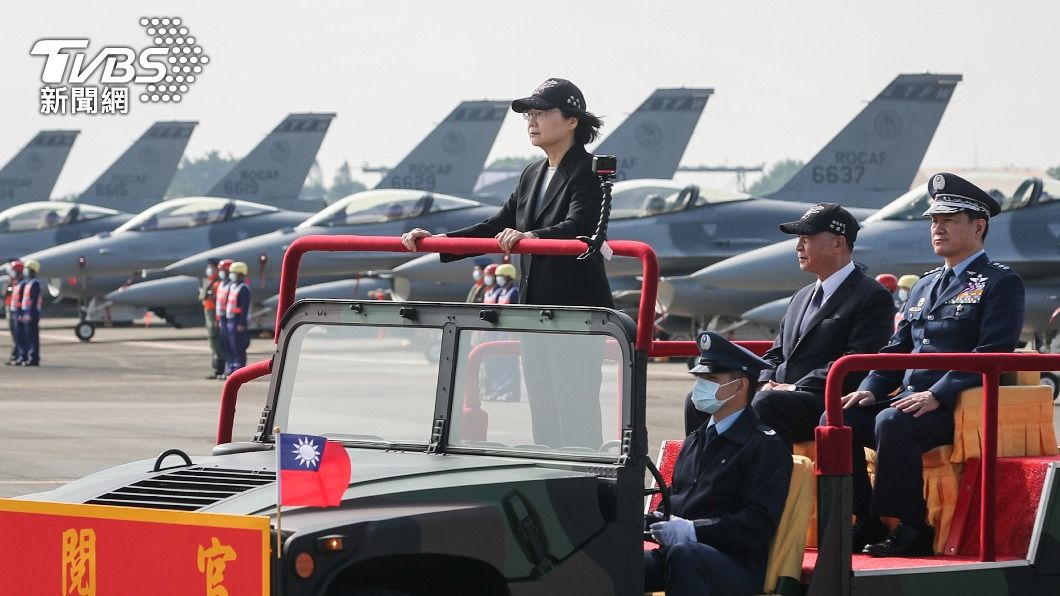 蔡英文:F-16V性能大幅提升 能因應現代戰爭型態