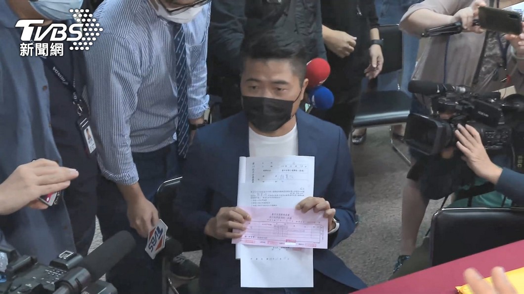 顏寬恒夫妻爆85筆不動產!蛋黃區房產曝 專家估23棟