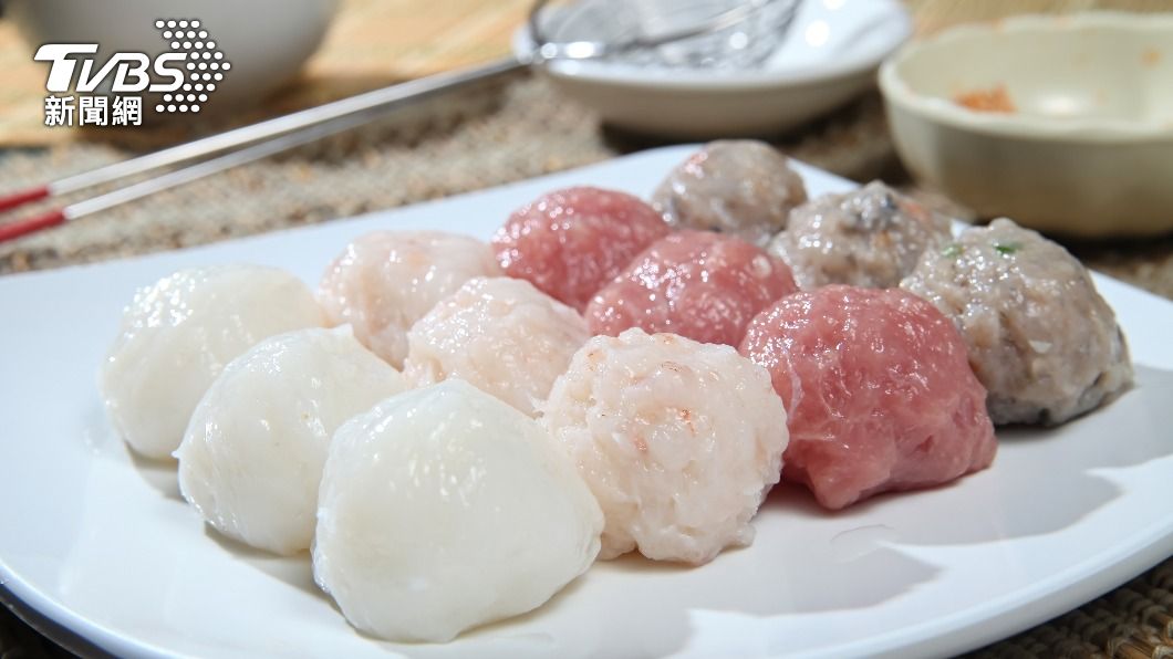 花枝丸沒花枝?吃鍋內容物驚見「柔魚」 價格一比曝真相